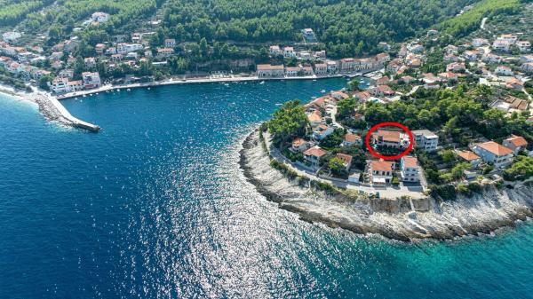 Na fotografii je vidět objekt Apartments by the sea Prigradica, Korcula - 627 nacházející se ve městě Blato.