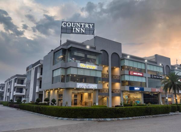 A la foto es mostra l'objecte Country Inn Vrindavan situat a la ciutat de Vrindāvan.
