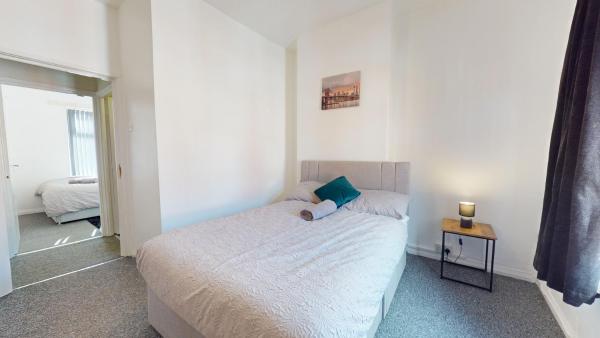 Amazing and Immaculate 2-Bed House in Manchester, Mánchester
