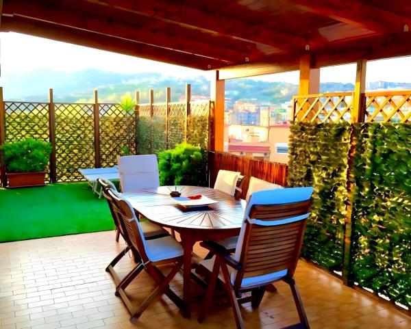 Na foto é possível ver o objeto Suite Delicia Apartment - Appartamento con Terrazza localizado na cidade de Naples.