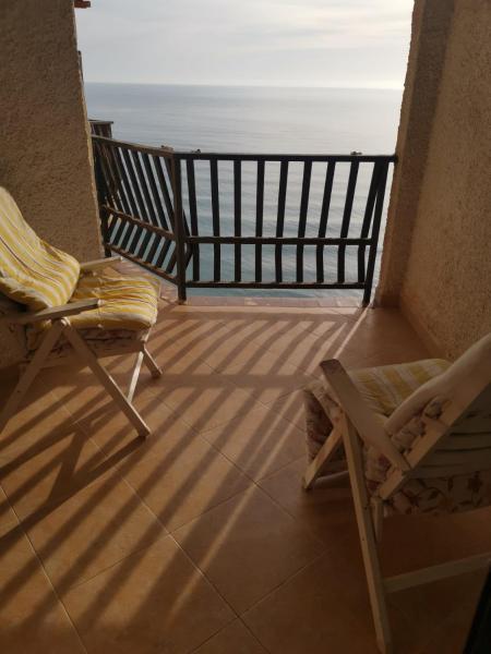 A la foto es mostra l'objecte Residencia Torremares ,la manga del mar menor situat a la ciutat de Múrcia.
