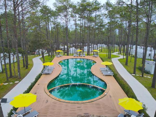 Na foto é possível ver o objeto Romdoul Kirirom Resort By EHM localizado na cidade de Kampong Speu.