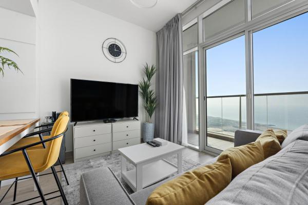 Na zdjęciu widoczny jest obiekt StoneTree - Best Rate Studio in Dubai Marina położony w mieście Dubaj.