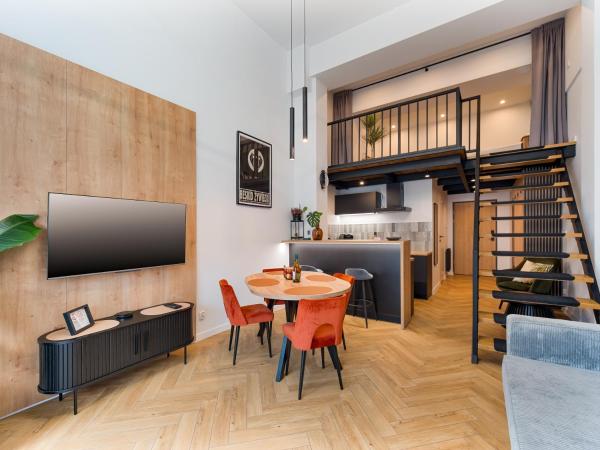 Na zdjęciu widoczny jest obiekt Apartament Trzy Rysie 