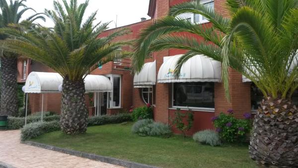 A la foto es mostra l'objecte Hotel Casa Fernando II situat a la ciutat de Rellayo.