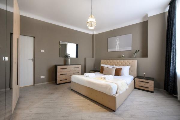 A la foto es mostra l'objecte Discover Comfort: Charming & Spacious Apartment in the Old Town situat a la ciutat de Bucarest.