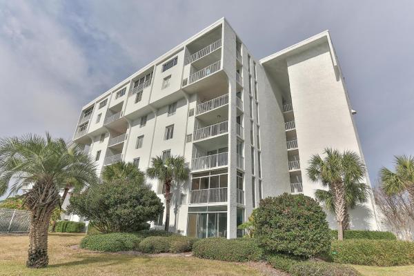 Na zdjęciu widoczny jest obiekt Dolphin Point 402C - 2BR Updated Condo with Harbor and Gulf Views położony w mieście Destin.