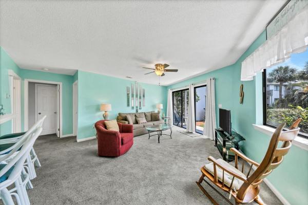 A la foto es mostra l'objecte Crystal Village II 18A - 2Bedroom 2BA Condo near the Beach Sleeps 6! situat a la ciutat de Destin.