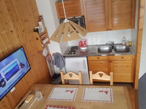 Foto 3: Studio Châtel 4 pers., Balcon sud-ouest, Proche centre & remontées, Equipé cuisine & TV, Garage - FR-1-676-144