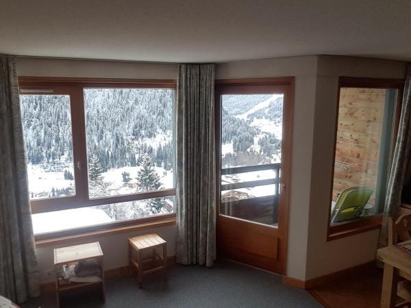 Foto 9: Studio Châtel 4 pers., Balcon sud-ouest, Proche centre & remontées, Equipé cuisine & TV, Garage - FR-1-676-144