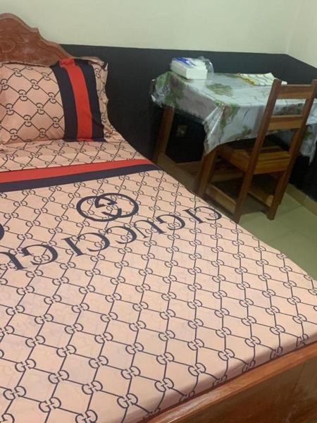 Στη φωτογραφία φαίνεται το αντικείμενο Sunrise Center Ngousso Yaounde που βρίσκεται στην πόλη Γιαουντέ.