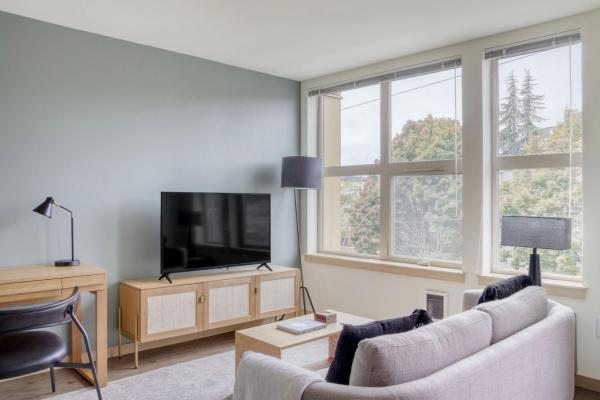 Wallingford Jr 1br W Rooftop Nr Bars Sea-639 - Kirkland, WA