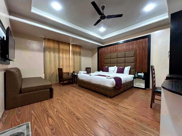 Fair Mount, Airport Road, Humhama Srinagar - Srinagar