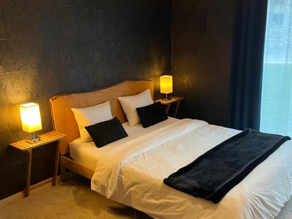 На фото показан объект Loft Zen Essentiel, расположенный в городе Borlon.