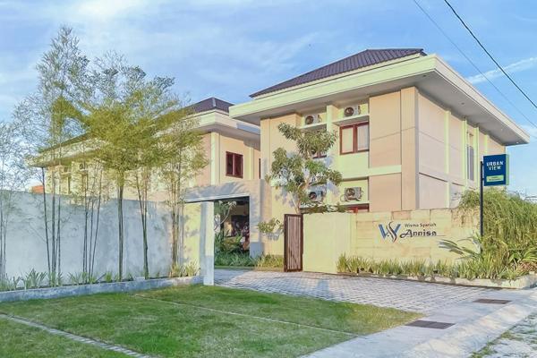 Στη φωτογραφία φαίνεται το αντικείμενο Urbanview Syariah Wisma Annisa Palangkaraya by RedDoorz που βρίσκεται στην πόλη Palangkaraya.