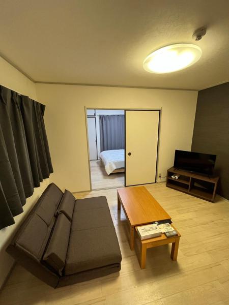 På billedet ses objektet EX2 Tenjinnomori Apartment 205 beliggende i byen Osaka.