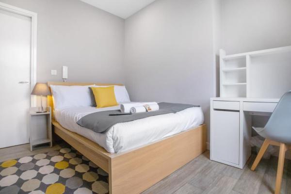 Na fotografii je vidět objekt Small Studio Apartment on Linthorpe Road, Middlesbrough with Free WiFi, Free Private Parking, Smart TV & Self-Catering Kitchen nacházející se ve městě Middlesbrough.