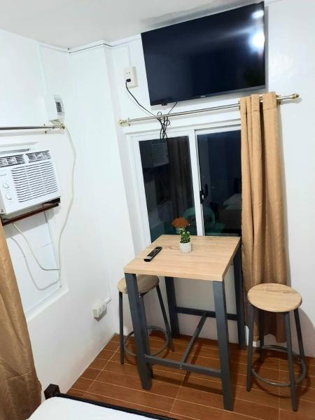 Foto 9: Studio type unit - Host Homes Apitong
