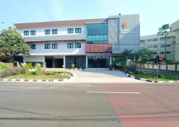 A la foto es mostra l'objecte Urbanview Wisma Wirasatya Akpol Semarang by RedDoorz situat a la ciutat de Candi.