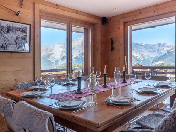 Apartment Montagnard 10 by Interhome, Нанда