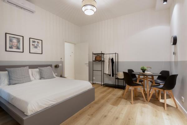 Auf dem Foto ist das Objekt Stylish Gem in Historic Trieste for 4 guests in der Stadt Triest zu sehen.