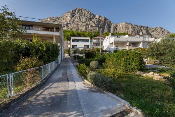 Nella foto è visibile l'oggetto Studio Omis 2745a situato nella città di Omiš (Almissa).