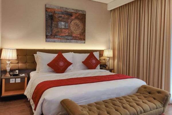 Suite med kingsize-seng – ikkeryger — 38 m² - Ramada by Wyndham Yogyakarta