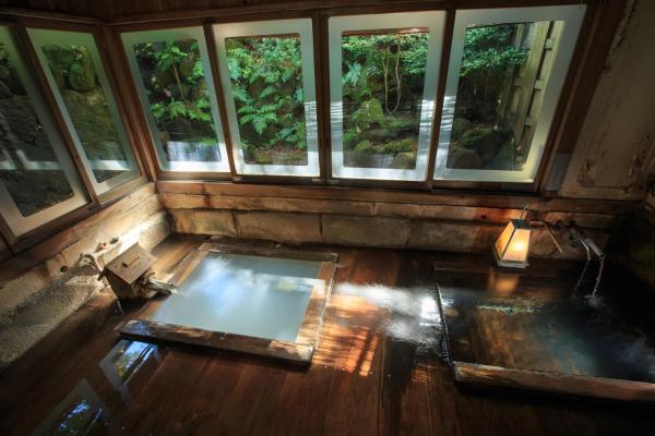 Kuvassa näkyy kohde Kinokuniya Ryokan, joka sijaitsee kaupungissa Hakone.