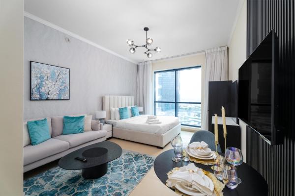 Nasma Luxury Stays - Sophisticated Studio Apt with Stunning Marina View, Dubái
