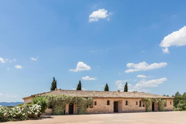 A la foto es mostra l'objecte Château Rasque - Teritoria situat a la ciutat de Taradeau.