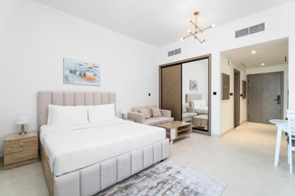 Aliving Stylish Studio Binghatti Canal view & Burj Khalifa, Dubái