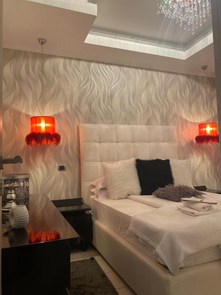 Na zdjęciu widoczny jest obiekt Central Luxury Apartament Nr 5 ***** położony w mieście Bukareszt.