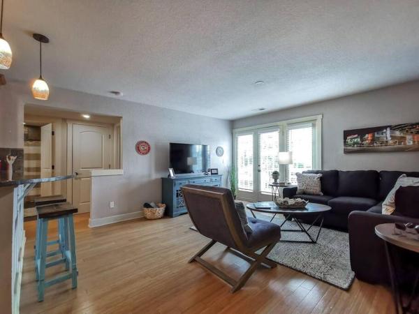Amazing Locale 2KingBR 1BTH, Kansas City