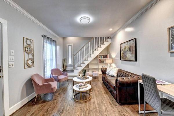 På billedet ses objektet Centrally Located Lux Home - Sleeps 14 beliggende i byen Atlanta.