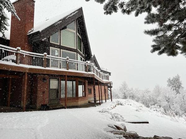 A la foto es mostra l'objecte Snowbasin + Powder Mountain + Spa + Eden situat a la ciutat de Eden.