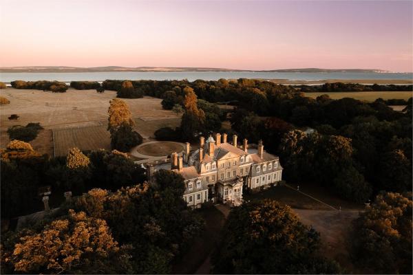 A la foto es mostra l'objecte Pylewell Park House situat a la ciutat de Langley.