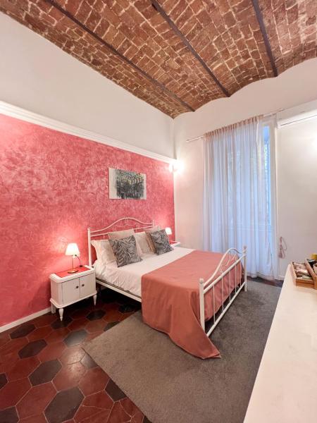 Na foto é possível ver o objeto Suite Scarlatti localizado na cidade de Naples.
