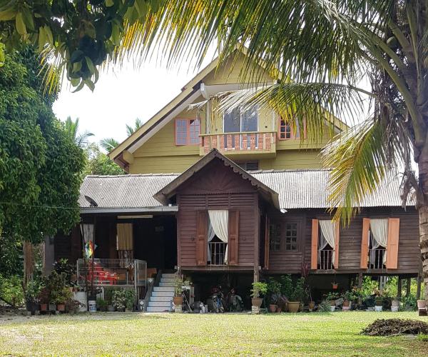 写真にはBatu Kikir市にあるRoomstay 