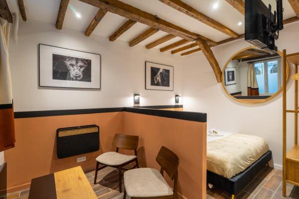 Luxe Marais Getaway - Suite Exclusive avec Sauna, Paris