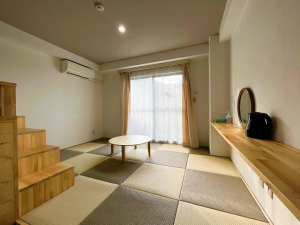 A la foto es mostra l'objecte IshiuchiBASE situat a la ciutat de Minami Uonuma.