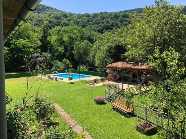 A la foto es mostra l'objecte Villa Kursebi situat a la ciutat de Tkibulges.