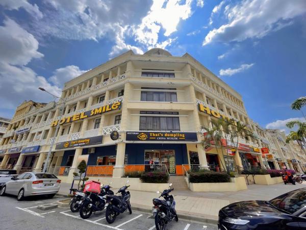 写真にはプトラジャヤ市にあるSmile Hotel Putrajayaが写っています。