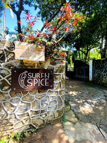 På billedet ses objektet SURF N SPICE - HIRIKETiYA beliggende i byen Dikwella.