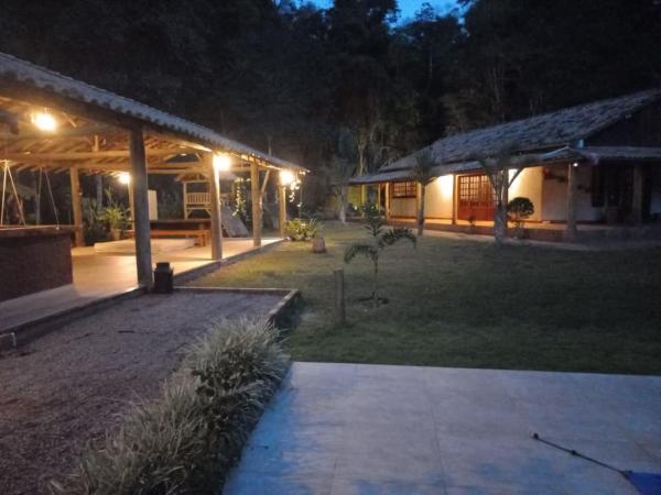 The photo shows the Sítio Vale da Cachoeira located in the city of Piranga.