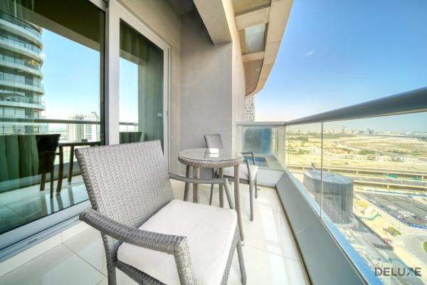 Foto 3: Chic 1BR at The Signature Downtown Dubai by Deluxe Holiday Homes