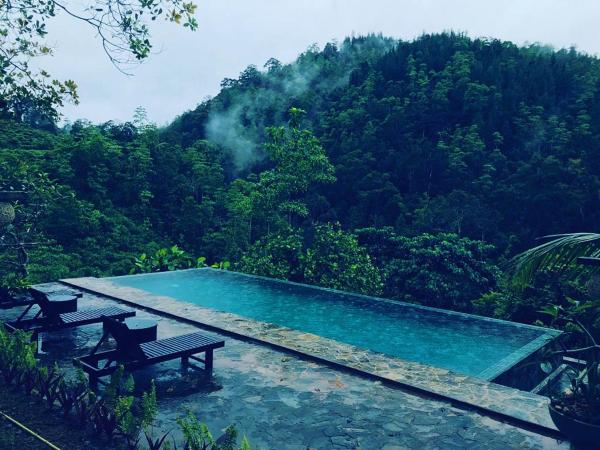 Nella foto è visibile l'oggetto Jansen’s Bungalow Sinharaja Rainforest Retreat situato nella città di Mannawatta.