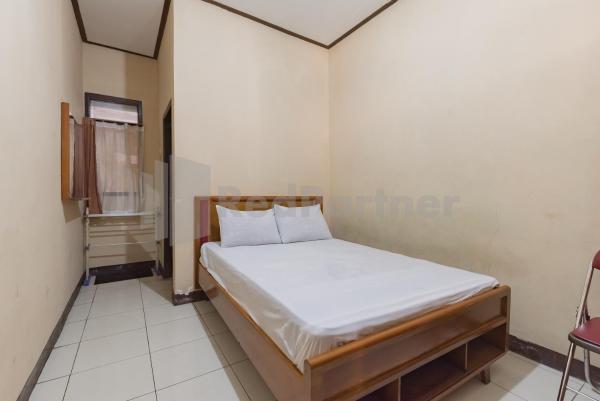 写真にはGodog市にあるHomestay PKPN Garut Mitra RedDoorzが写っています。
