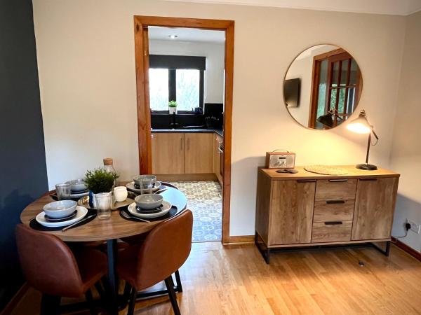 Foto 4: Comfortable, modern apartment with parking. Inverness.