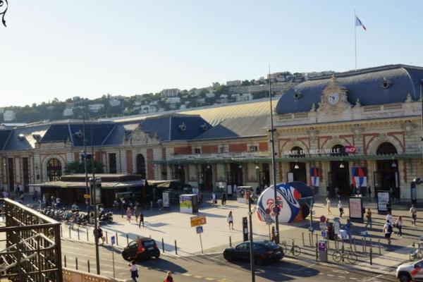 A la foto es mostra l'objecte Magnifique studio centre-ville situat a la ciutat de Niça.