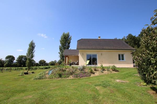 A la foto es mostra l'objecte L'oree du bois situat a la ciutat de Arrien.